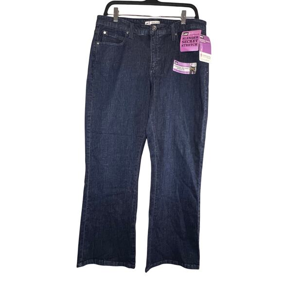 Lee Bootcut jeans NWT size 16 petite pocket detail stylish and comfy - Picture 9 of 10